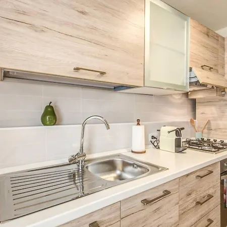 Nuovissimo In Centro Storico Rocca di Mezzo