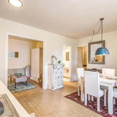 Apartment Appartamento Nel Cuore Di Rocca Di Mezzo