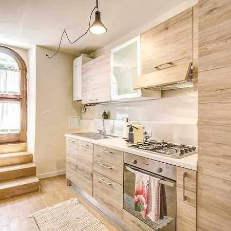 Apartment Nuovissimo In Centro Storico Rocca di Mezzo